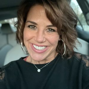 Meet your Posher, Renee